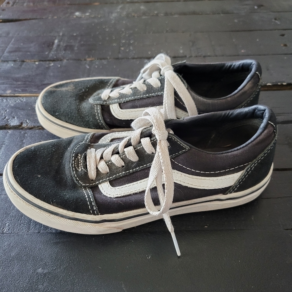 Vans Classic Black White Low Top Shoes Kids 3